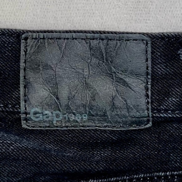 GAP 1969 Black Standard Jeans - Picture 7 of 9
